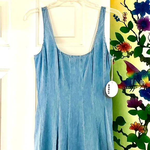 🌺🎉HP🎉🌺 NWT Staud Wells Midi Dress Light Wash Denim - Picture 10 of 16
